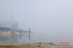 武汉遭遇大雾天气